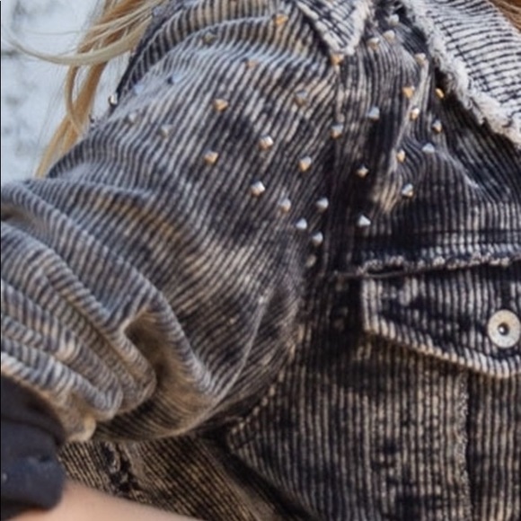 Distressed Gray Corduroy Studded Denim Jacker - A must for Summer! - Picture 14 of 17